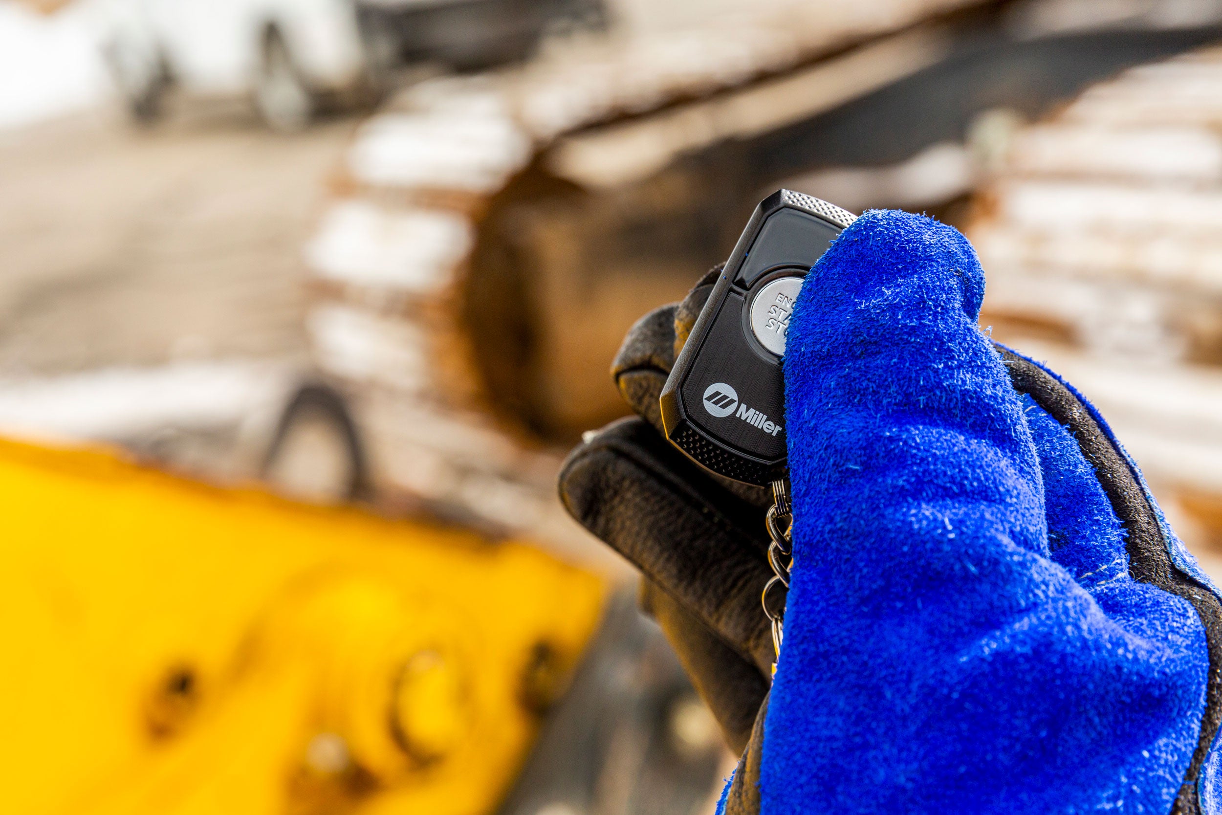 Baker's Gas Miller Bobcat 225/260 with Remote Start and Stop Technology