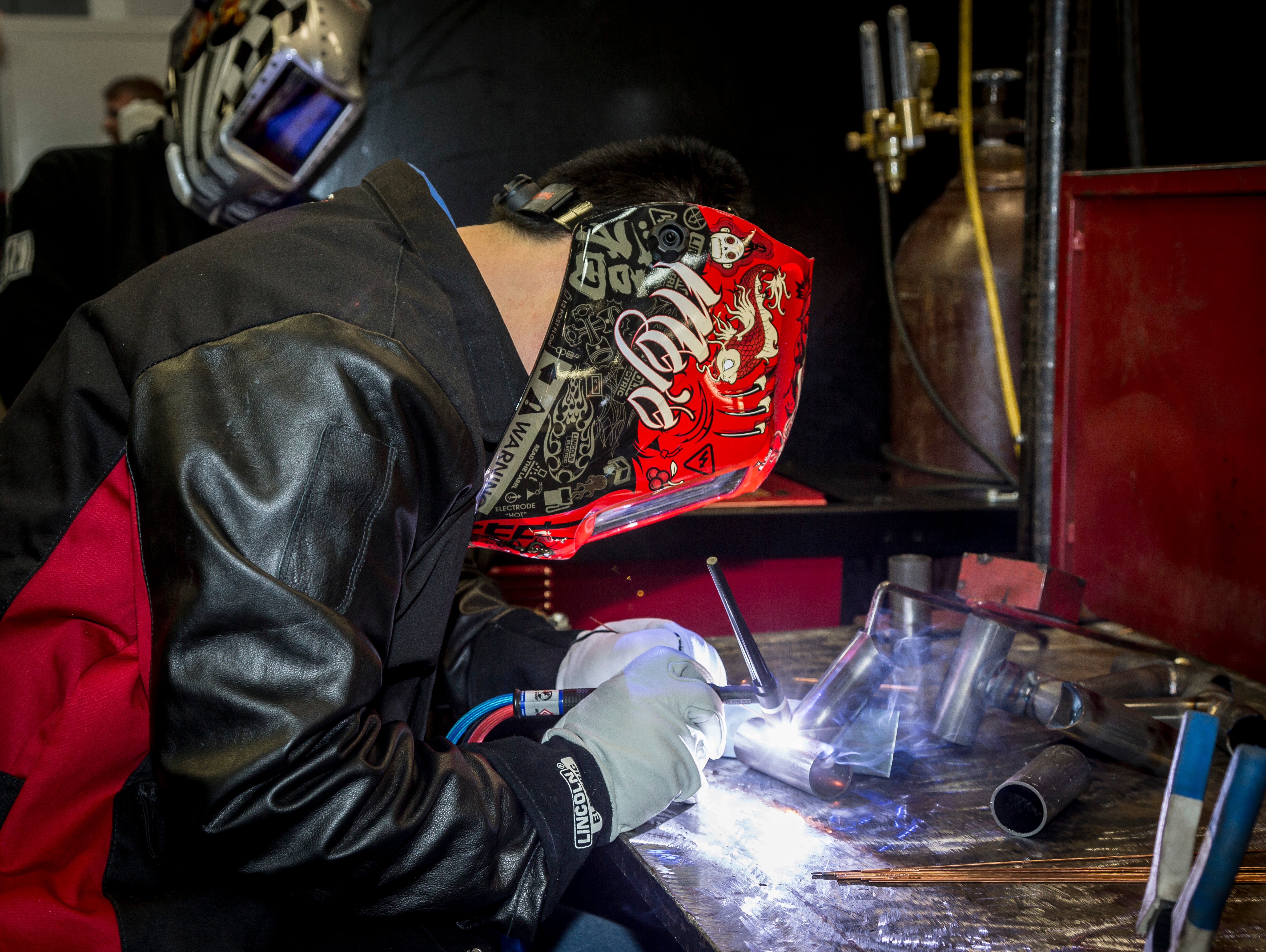 Baker's Gas Lincoln Viking 3350 4C Top Welding Helmet?