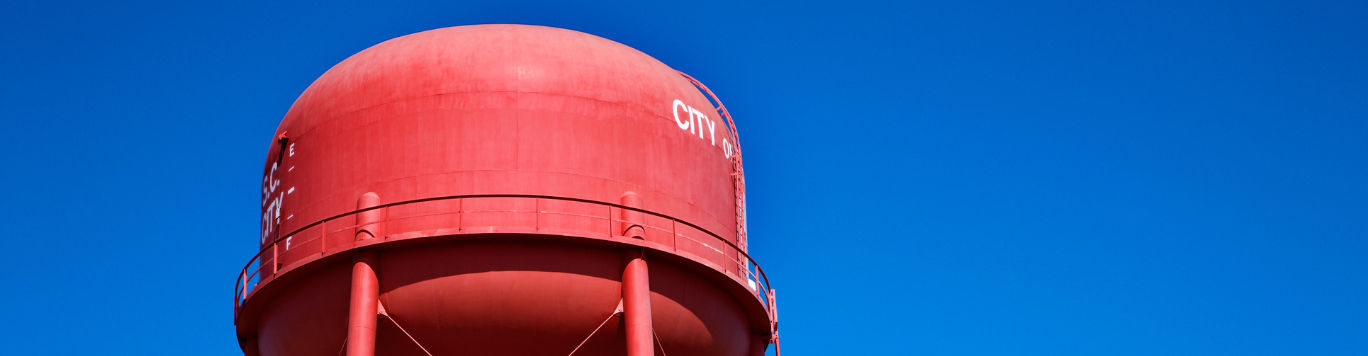 Baker's Gas Red water tower