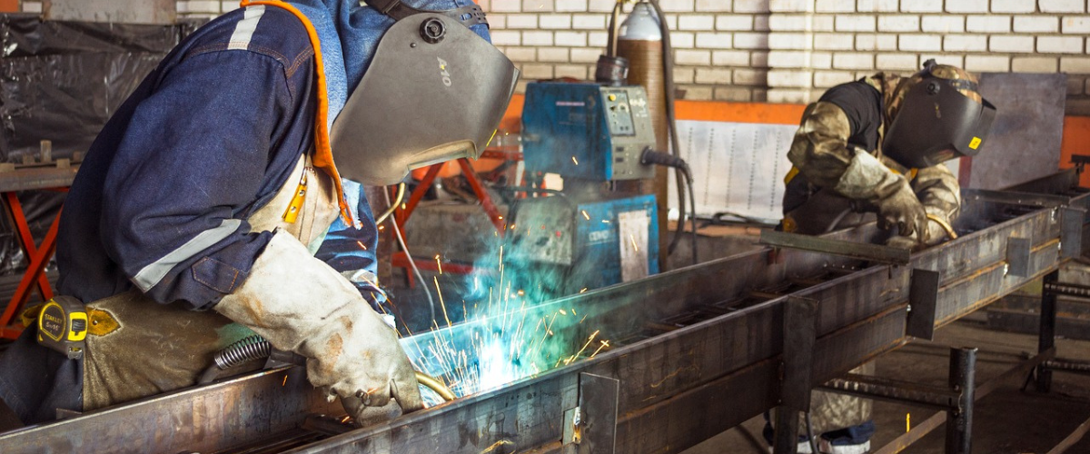 Baker's Gas How Much Money Do Welders Make Annually?