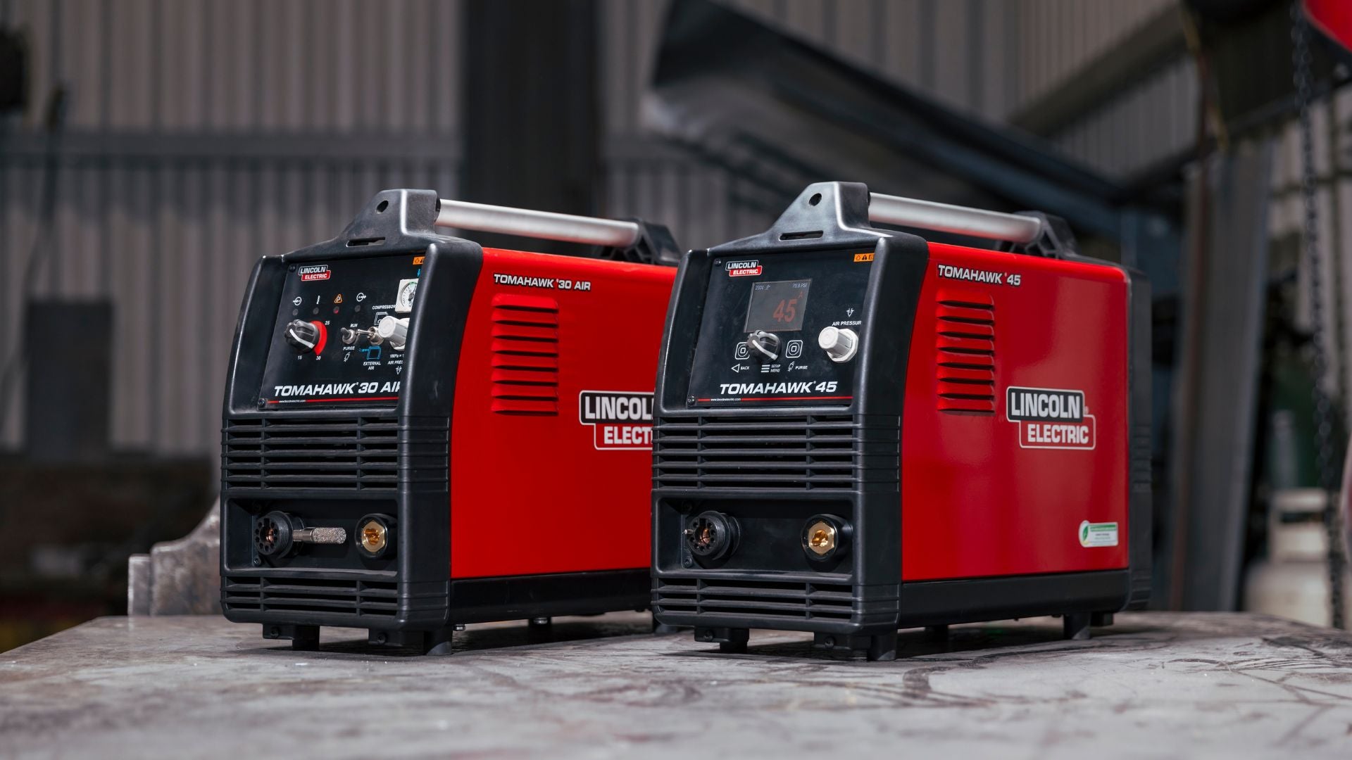 Baker's Gas Discover the New Lincoln Tomahawk 30 Air from Lincoln Electric: Your Portable Plasma Cutting Solution
