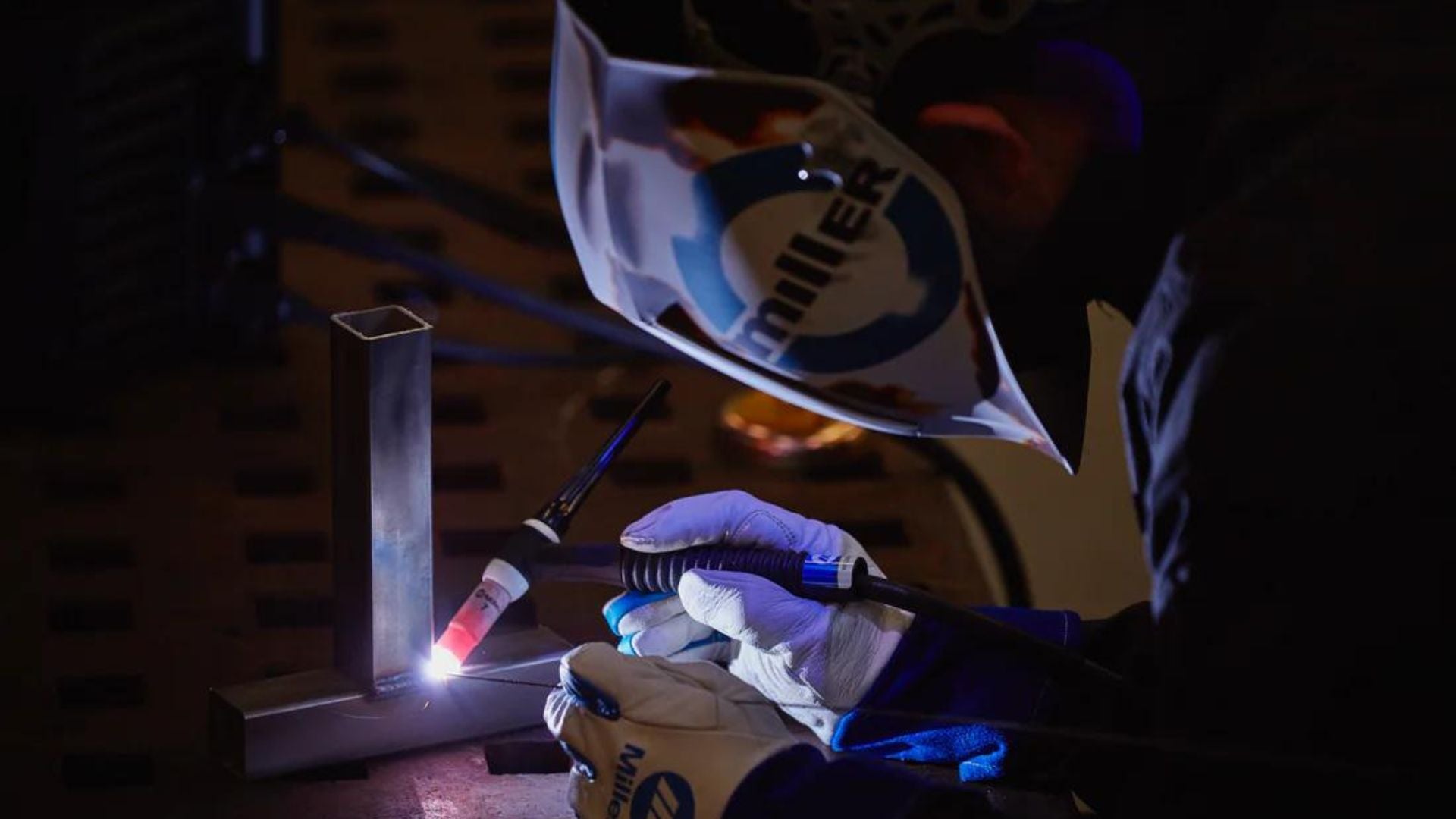 Baker's Gas Introducing the Future of Welding with Miller's ClearLight 4x Lens Technology