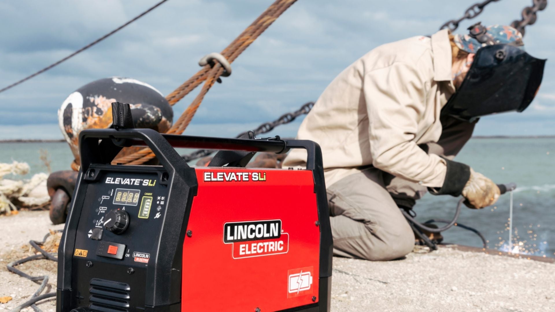Baker's Gas Introducing the Lincoln Electric ELEVATE SLi: The Future of Portable Battery Powered Welding