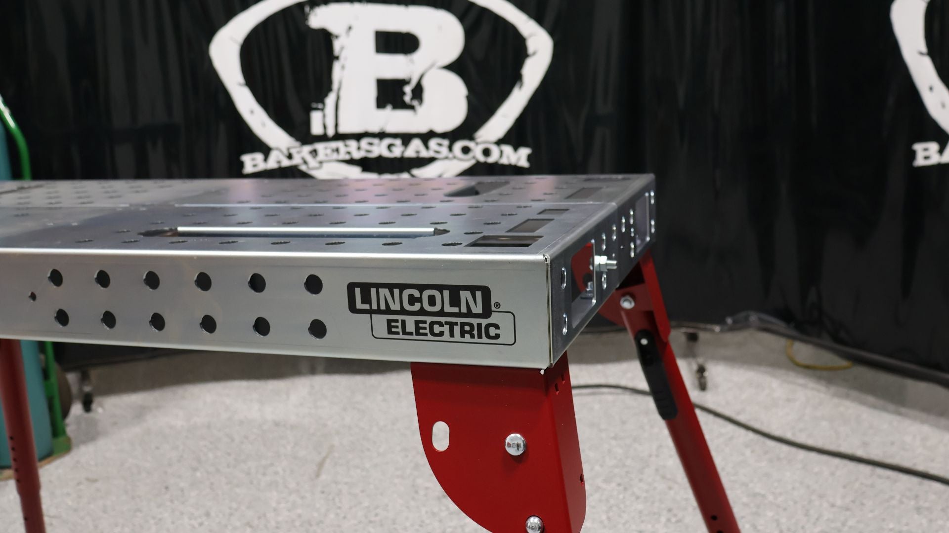 Baker's Gas Maximize Your Workspace with the Lincoln Portable Welding Table and Workbench K5334-1