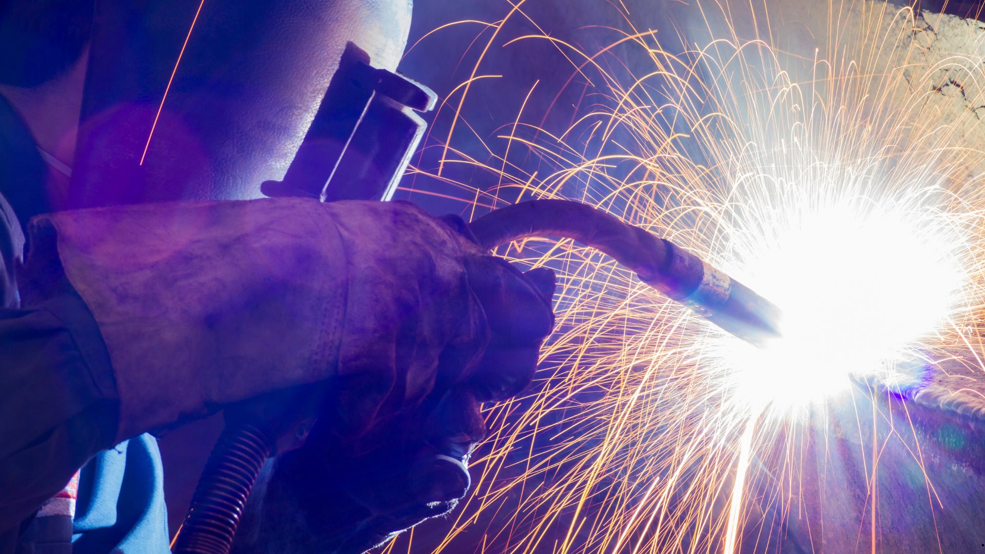 Baker's Gas Flux-Cored vs. Solid Wire: What's the Difference?