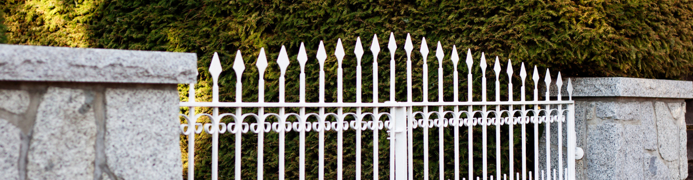 Baker's Gas Metal gate
