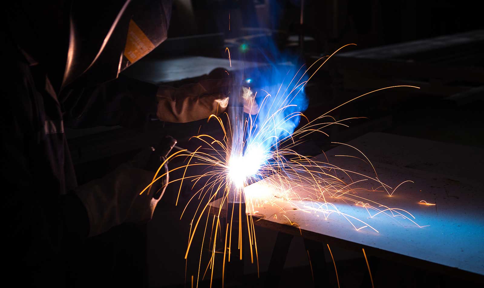 Baker's Gas Comparing 3 Bestselling Welding Helmets from Lincoln, Miller, and Speedglas
