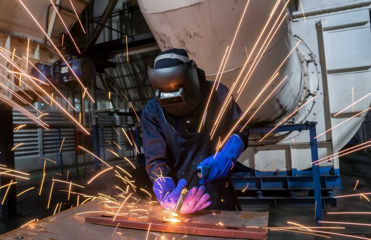 Baker's Gas Welding Jackets: Miller’s Latest in Welder Protection