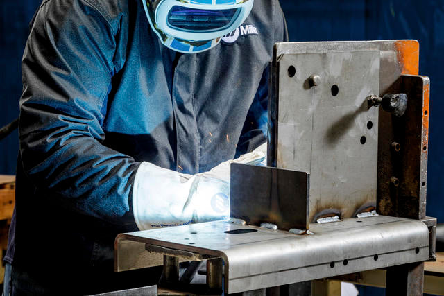 Baker's Gas Better Industrial Welding and Fabrication with the Miller Deltaweld 350 with Intellx Feeder