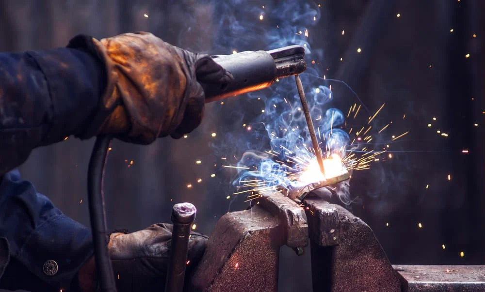 Baker's Gas Young Welder Starts Own Business